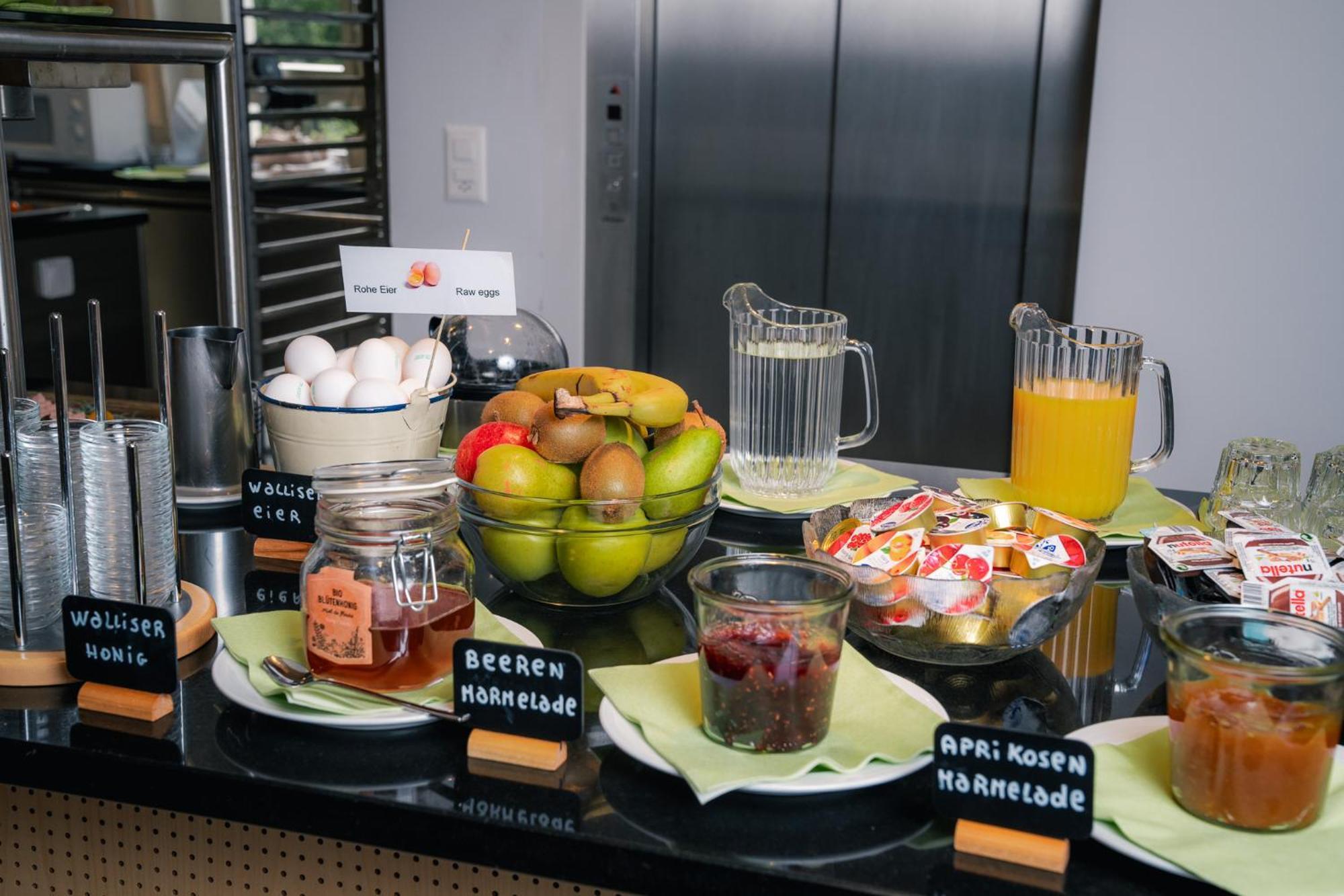 Hotel Haus Schoenstatt Contactless-Check-In Brig Buitenkant foto
