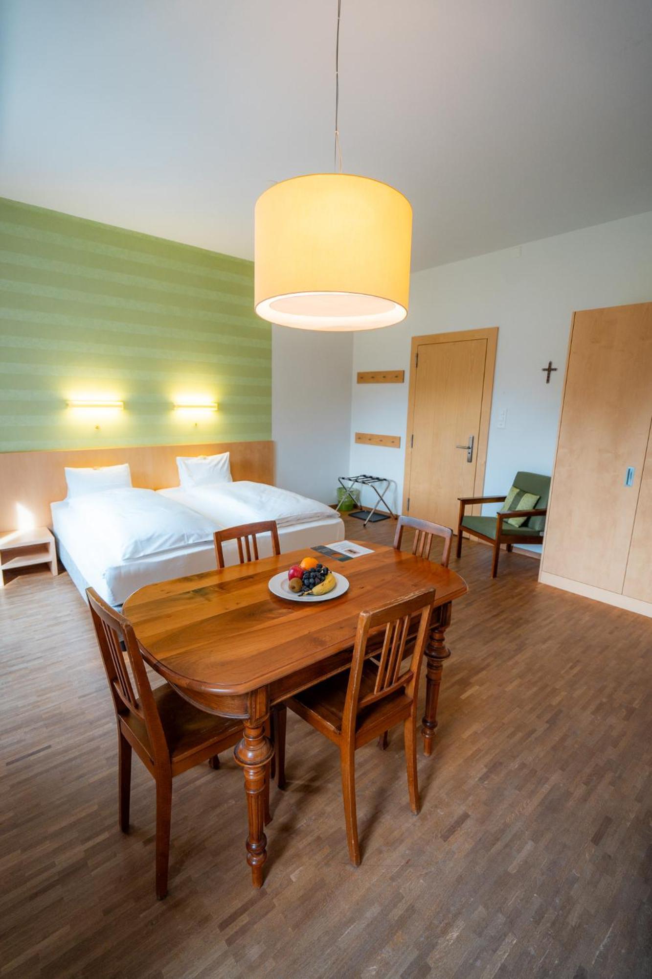 Hotel Haus Schoenstatt Contactless-Check-In Brig Buitenkant foto