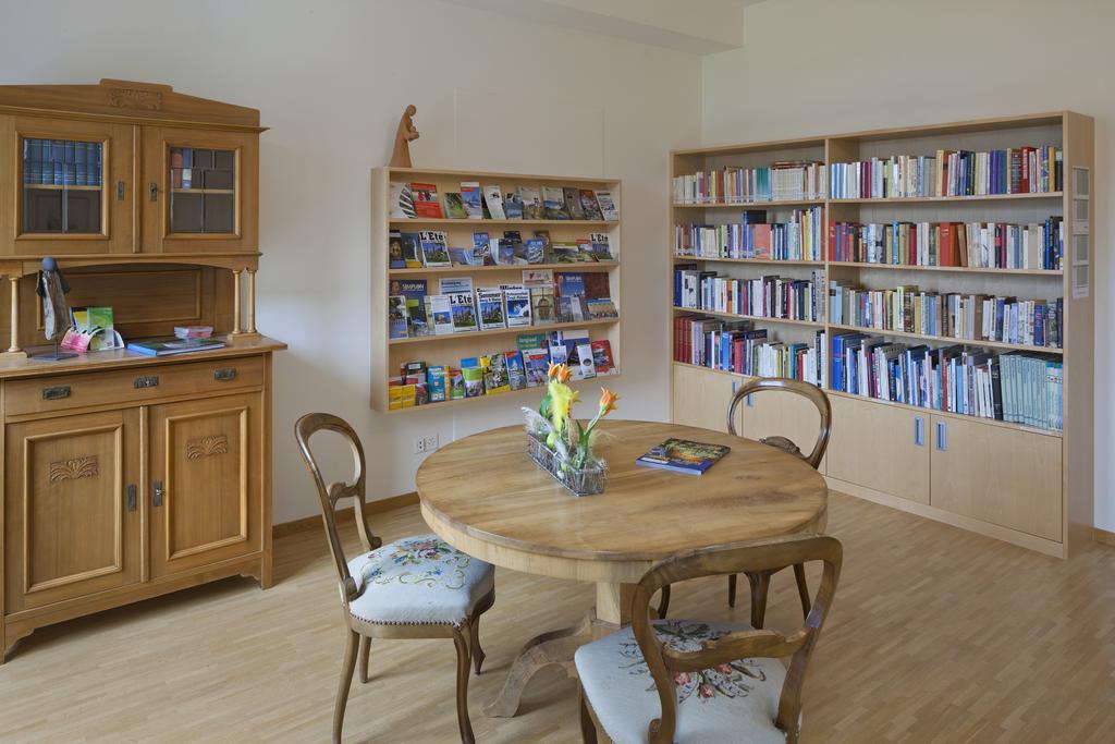 Hotel Haus Schoenstatt Contactless-Check-In Brig Buitenkant foto
